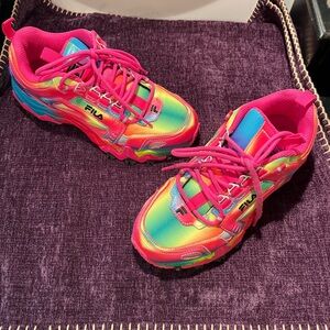 Fila Oakmont Tr Women’s Shoes Size 5.5 Color: Pink/Multicolor